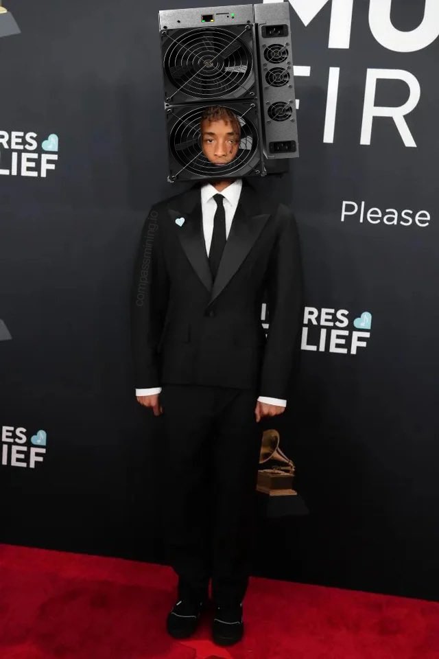 Jaden Smith'in Grammy'lerdeki Sürpriz Görüntüsü Hayranları Şaşırttı