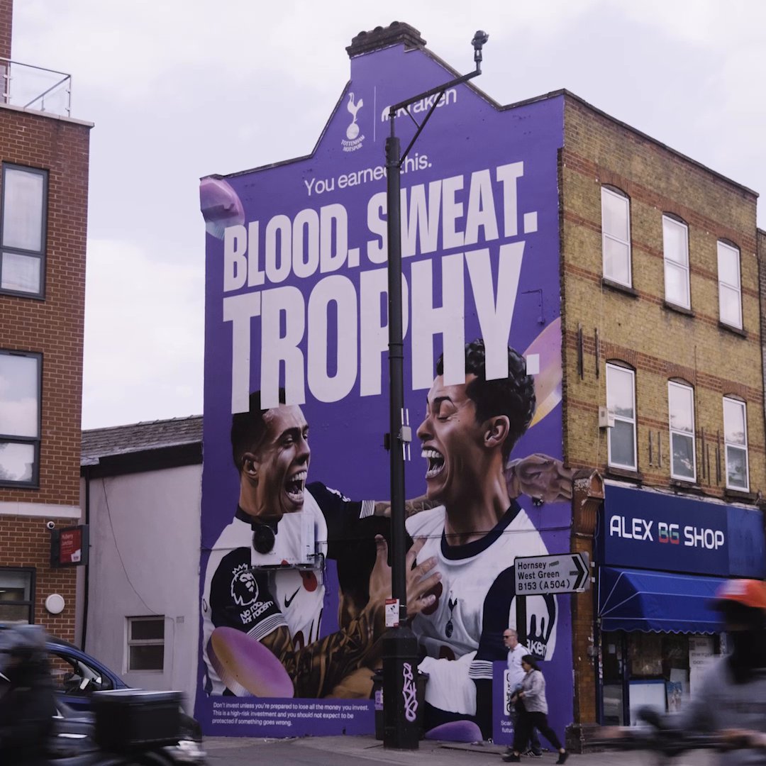 Tottenham'da Tarihi Galibiyeti Kutlayan Duvar Resmine Ödüllü Fotoğraf Yarışması